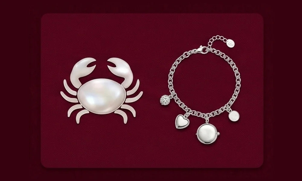 Gemini (May 21 to June 20): Playful Mixed Metals for the Quick Mind