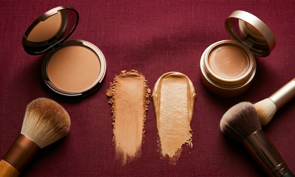 Choosing the Right Formula and Shade for How to Apply Bronzer