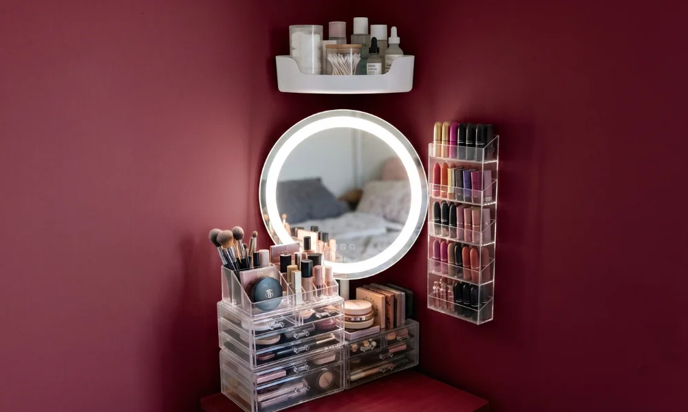 Makeup Organizer for Small Spaces Without Sacrificing Storage