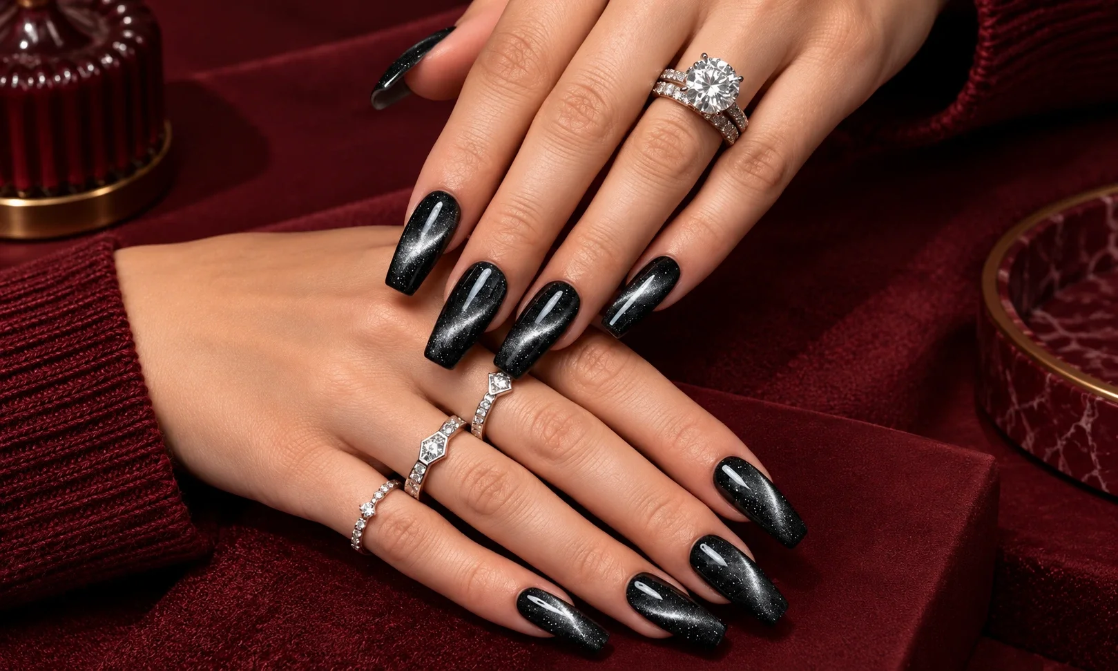 Black Chrome Cat-Eye Nails